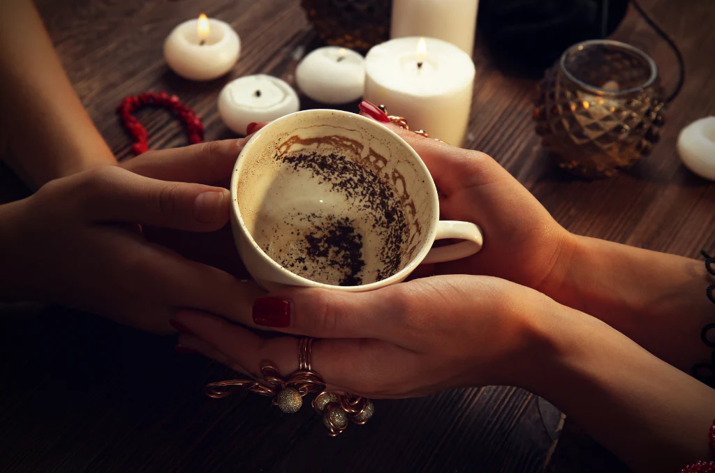 Tea Leaf Reading with Magic Moon